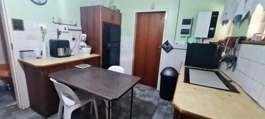 5 Bedroom Property for Sale in Douglas Northern Cape